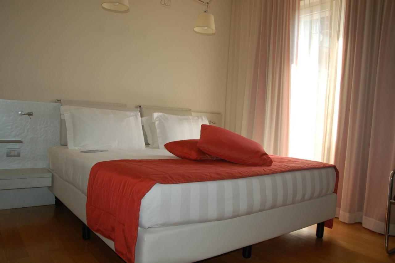 Hotel Mercure Milano Solari Eksteriør bilde