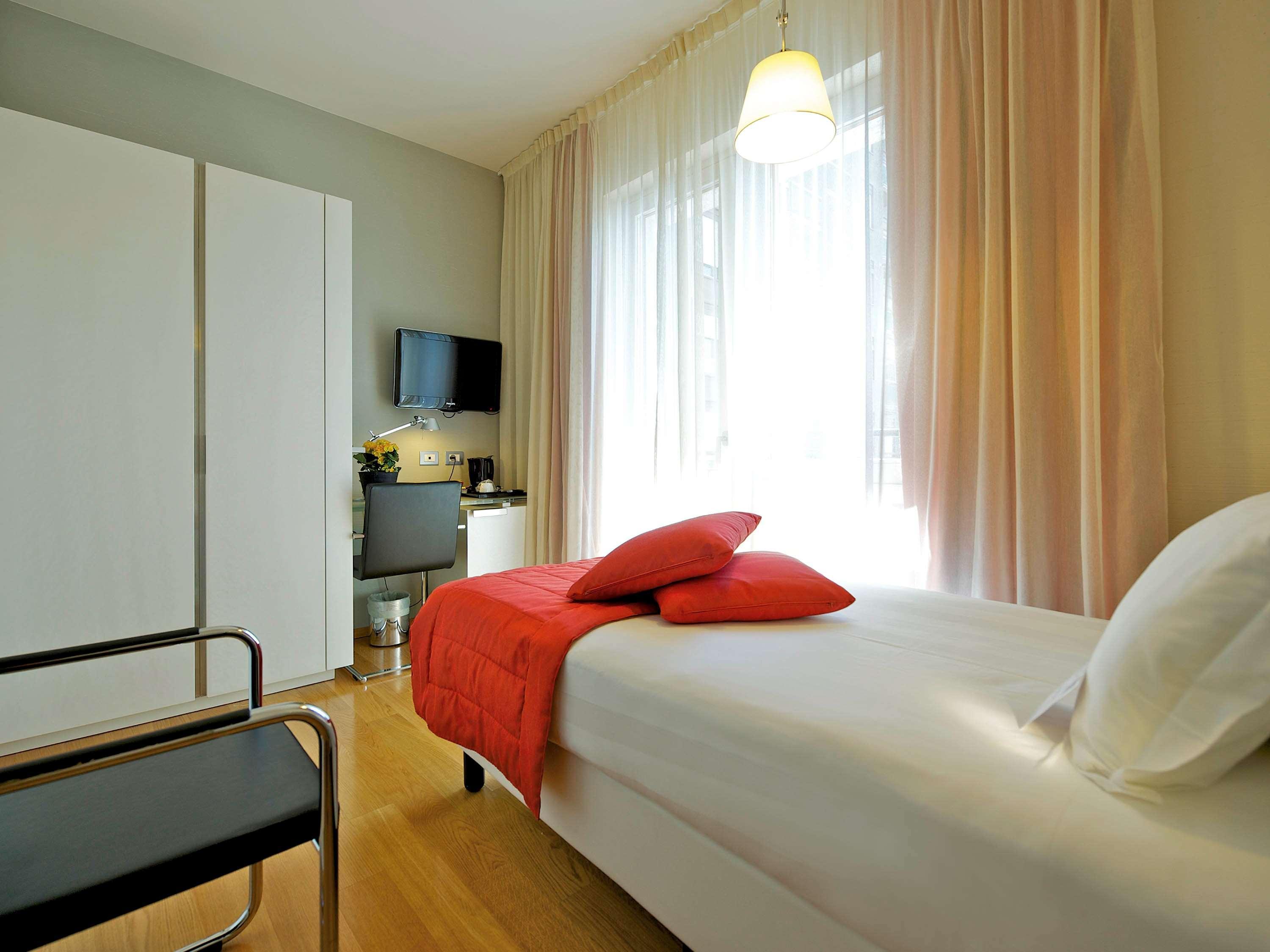 Hotel Mercure Milano Solari Eksteriør bilde